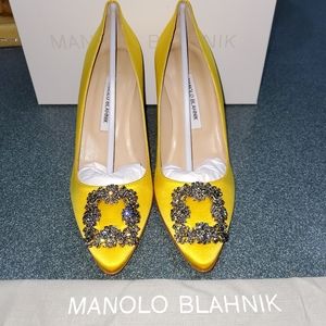 Manolo blahnik hangisi 70mm